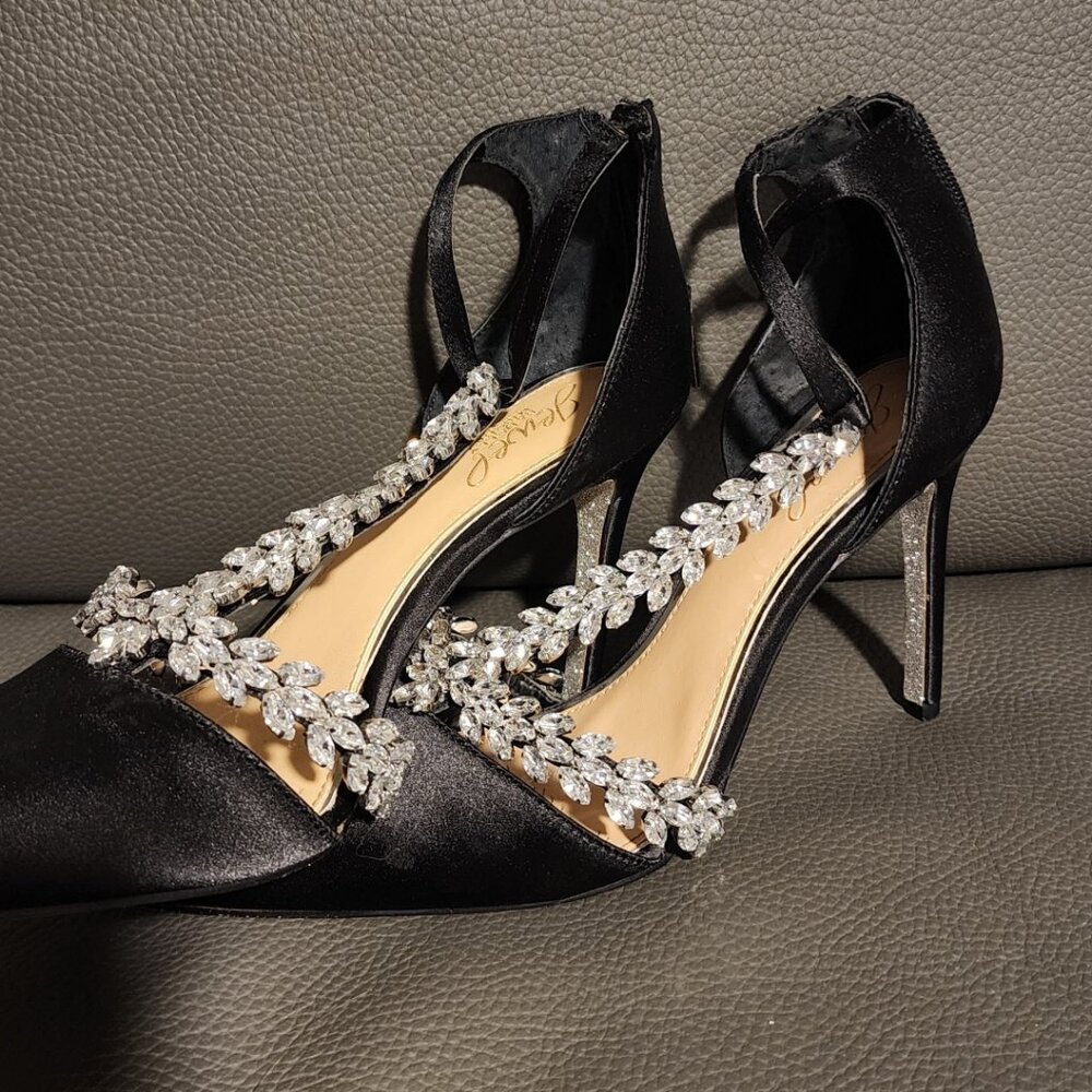 Badgley Mischka Extra bling Pumps Rhinestone Embellished 6.5 Black